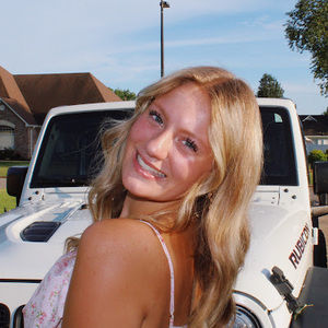 Meet your Posher, Olivia